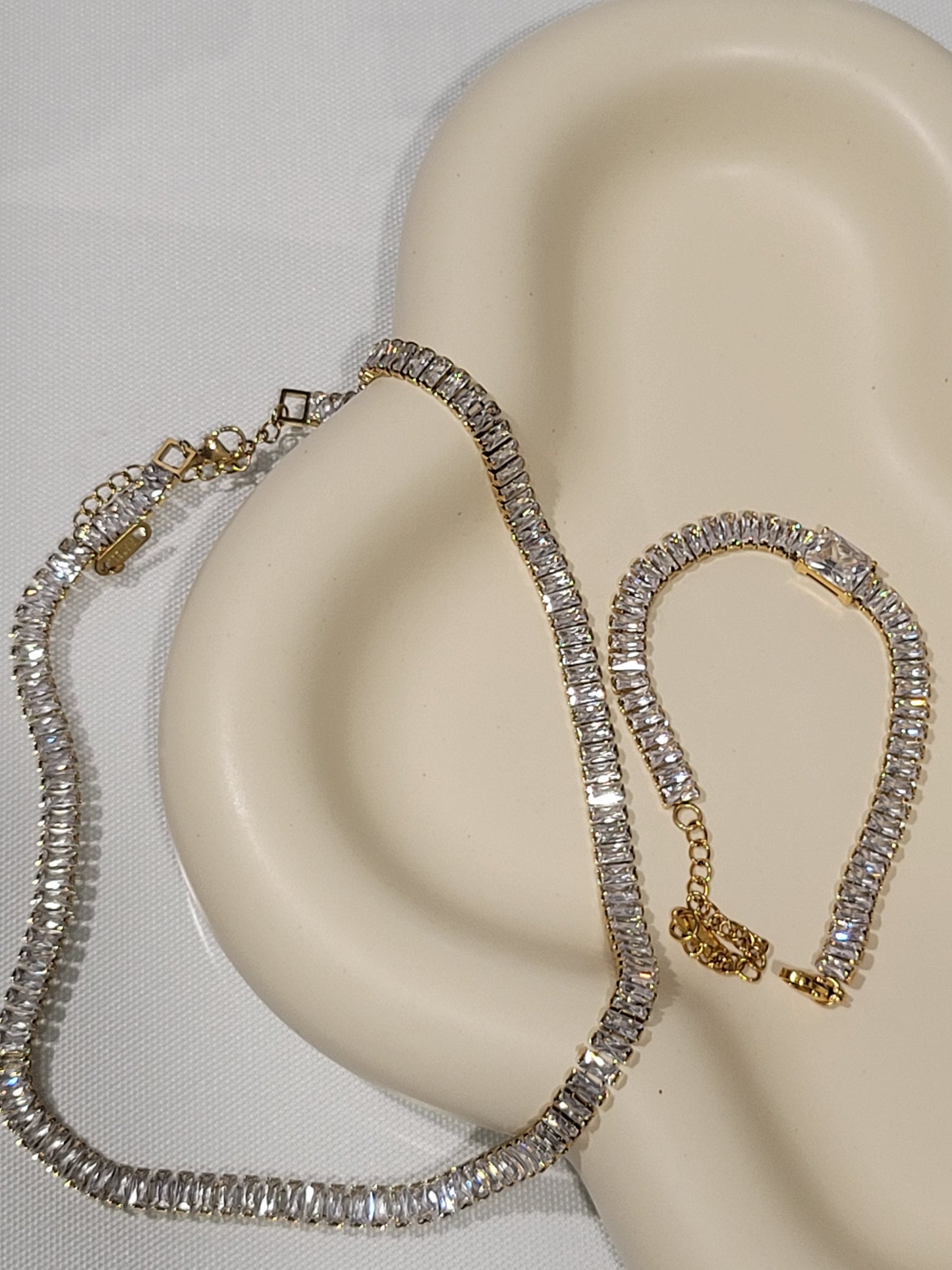 CUBIC CHAIN