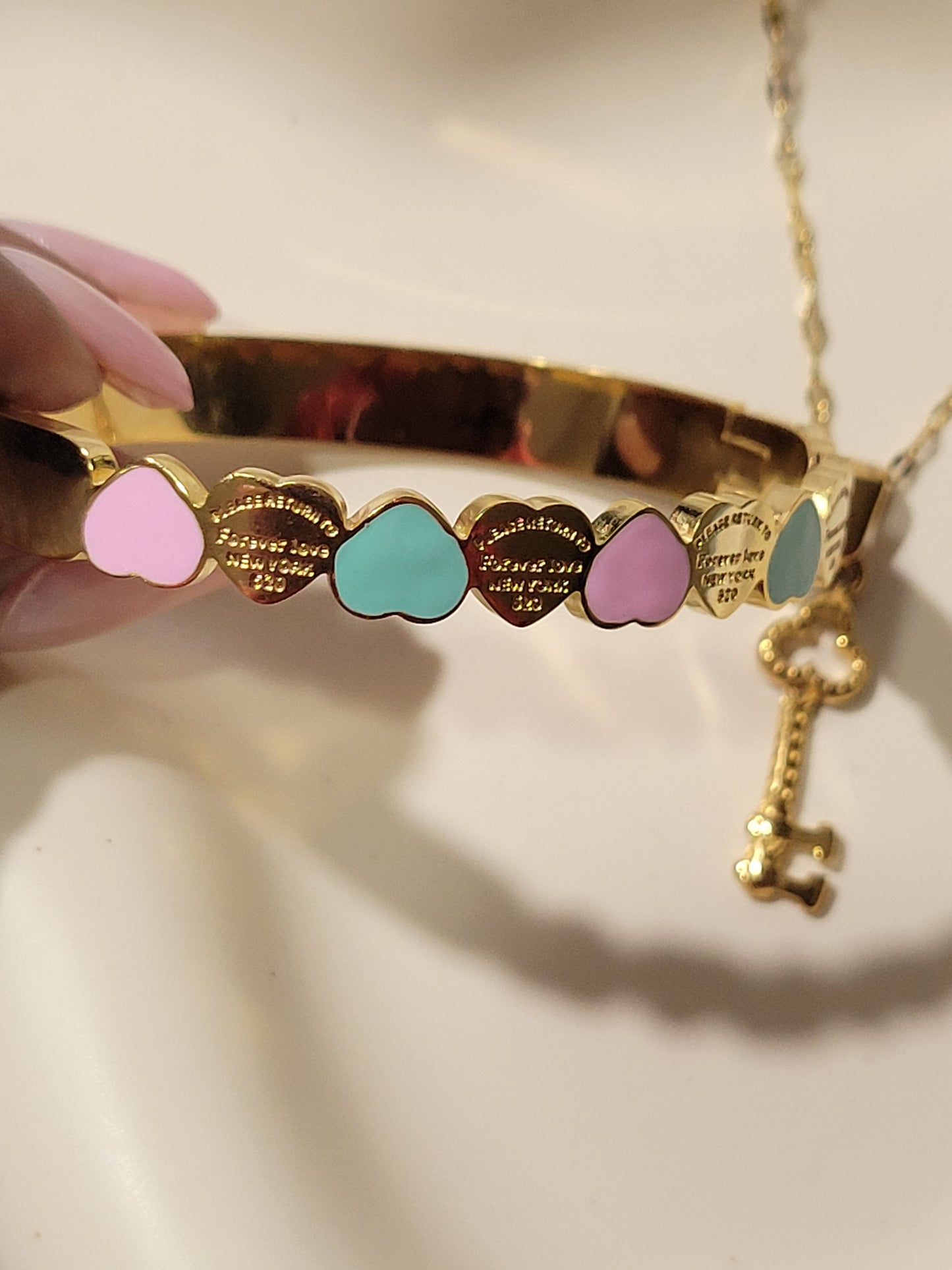 ALL HEARTS BRACELET