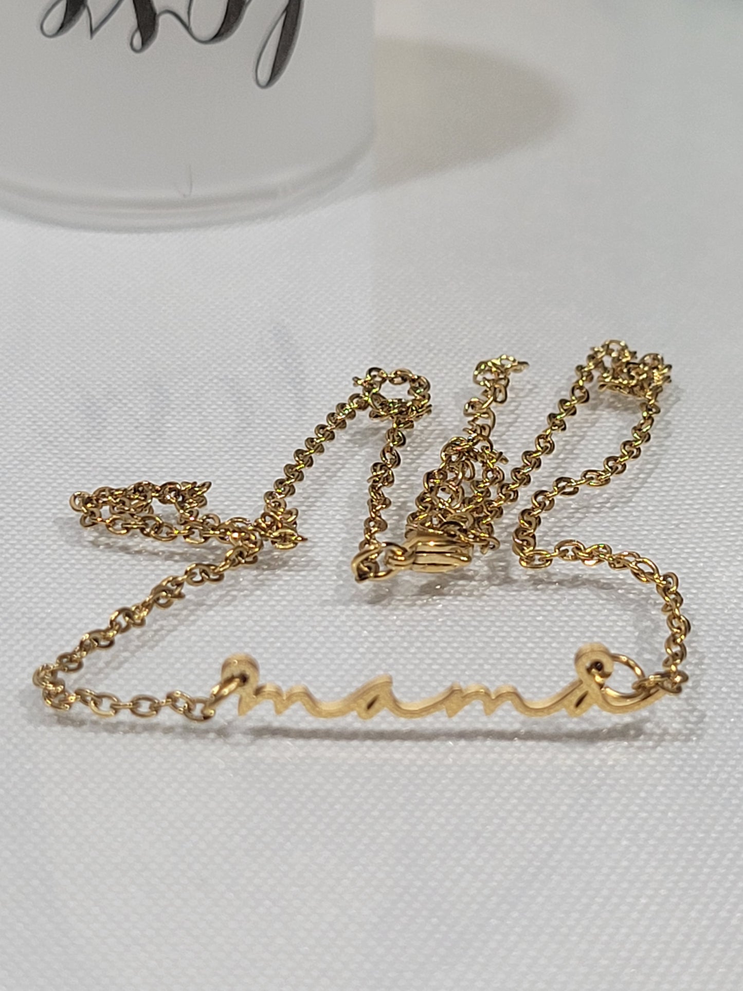 MAMA SIGNATURE NECKLACE