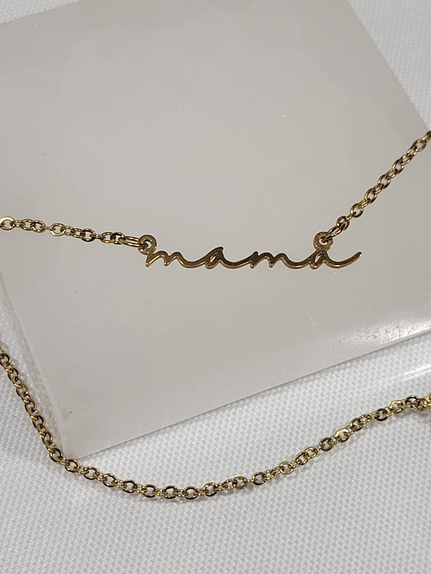 MAMA SIGNATURE NECKLACE