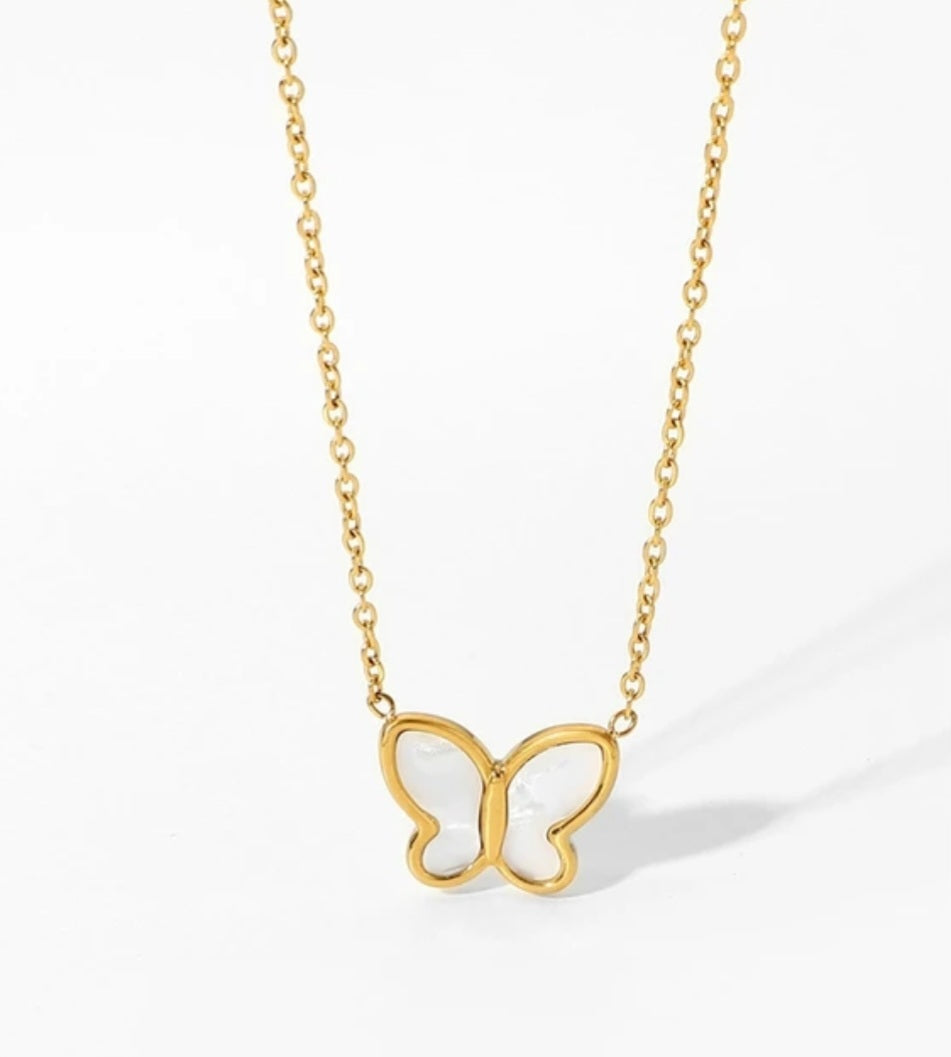 18K BUTTERFLY CHARM
