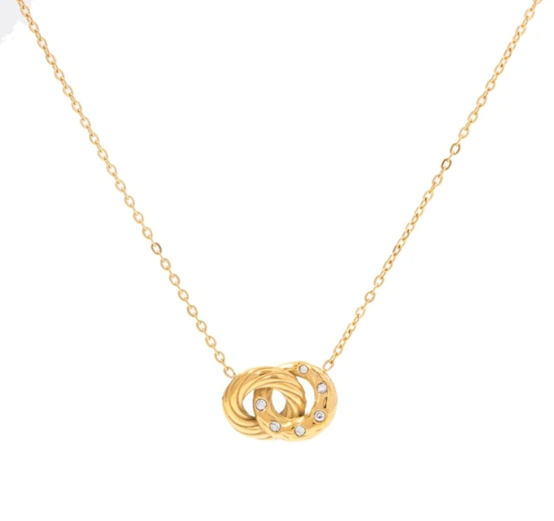 BELLA CIRCLE NECKLACE