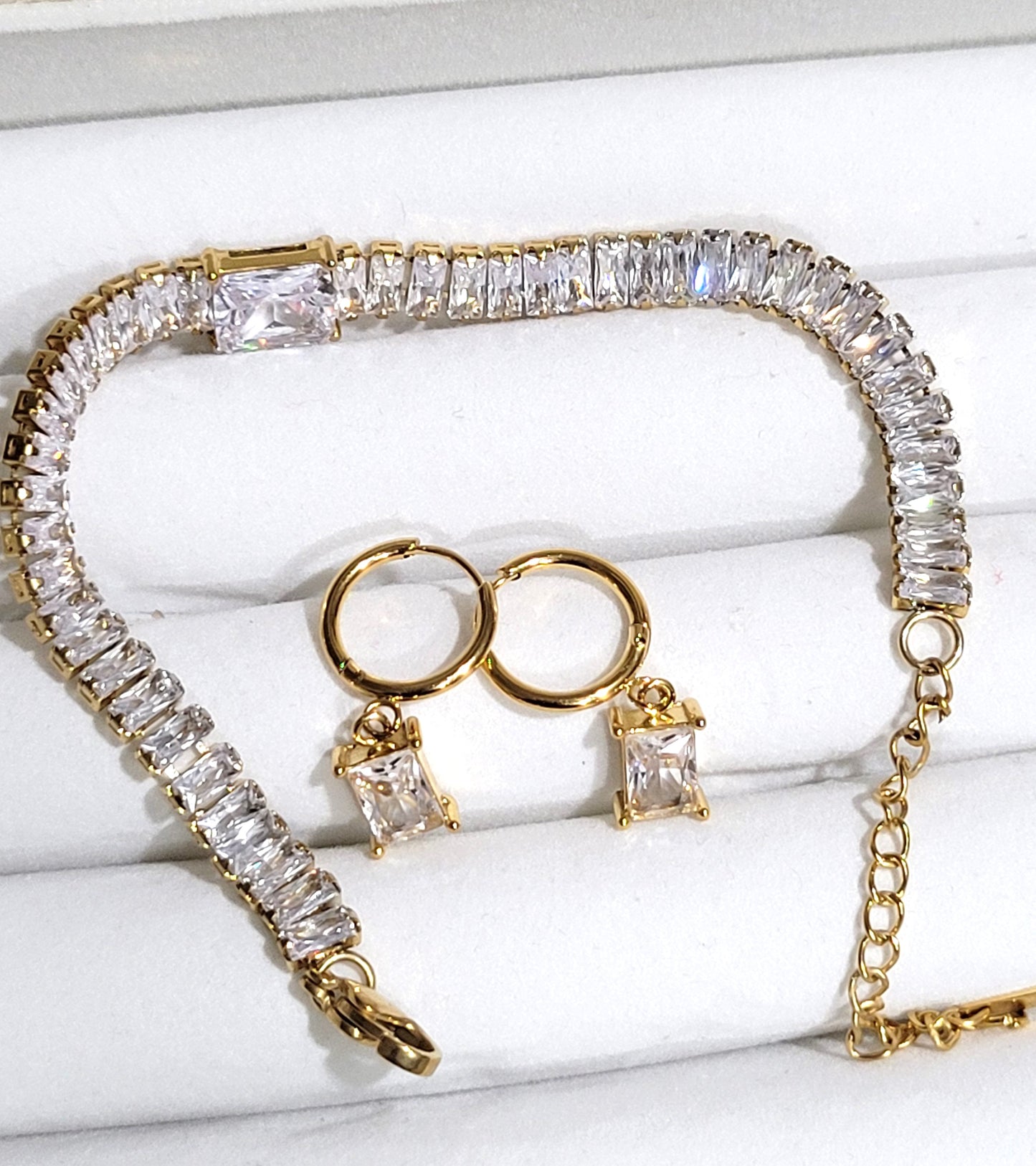 CUBIC BRACELET