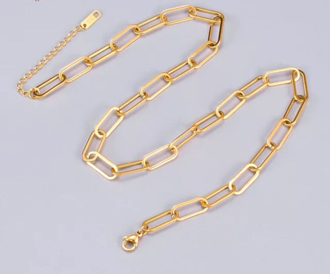 NORA PAPER CLIP NECKLACE