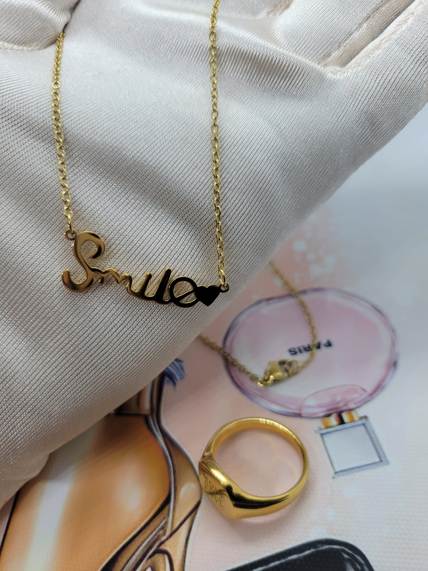 SMILE CHARM NECKLACE