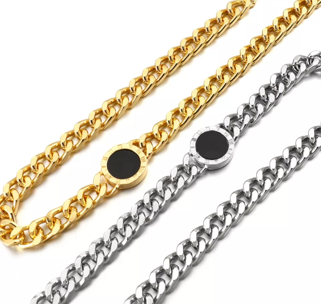 T-CHARM DOUBLE SIDED CHOKER