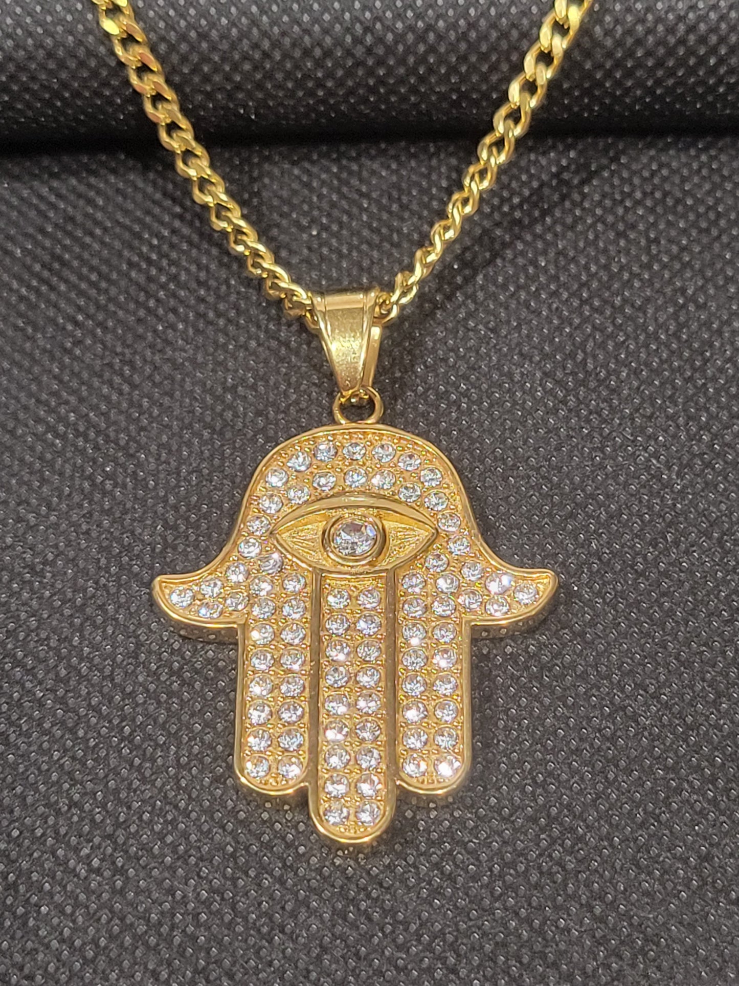 HAMSA PENDANT NECKLACE
