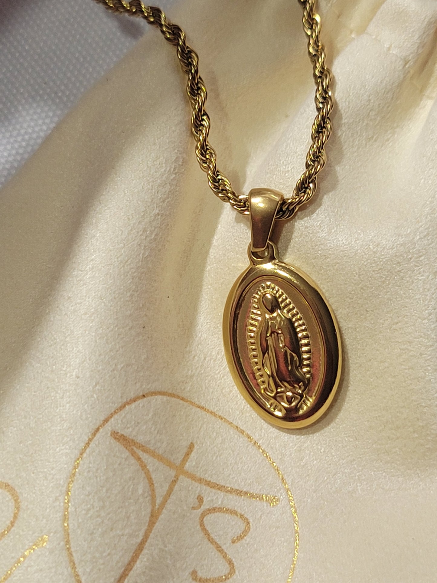 FAITH NECKLACE