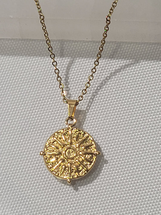 STAR COIN PENDANT NECKLACE