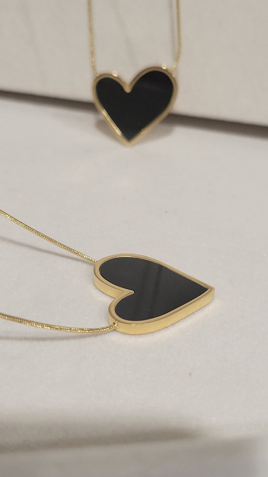 DANGLED LOVE CHARM NECKLACE