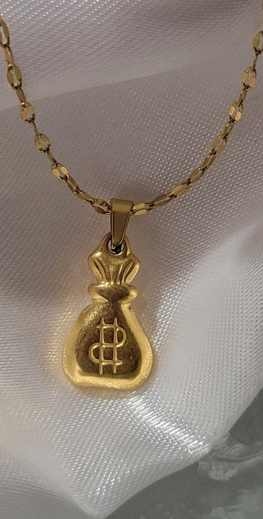 FORTUNA PENDANT NECKLACE