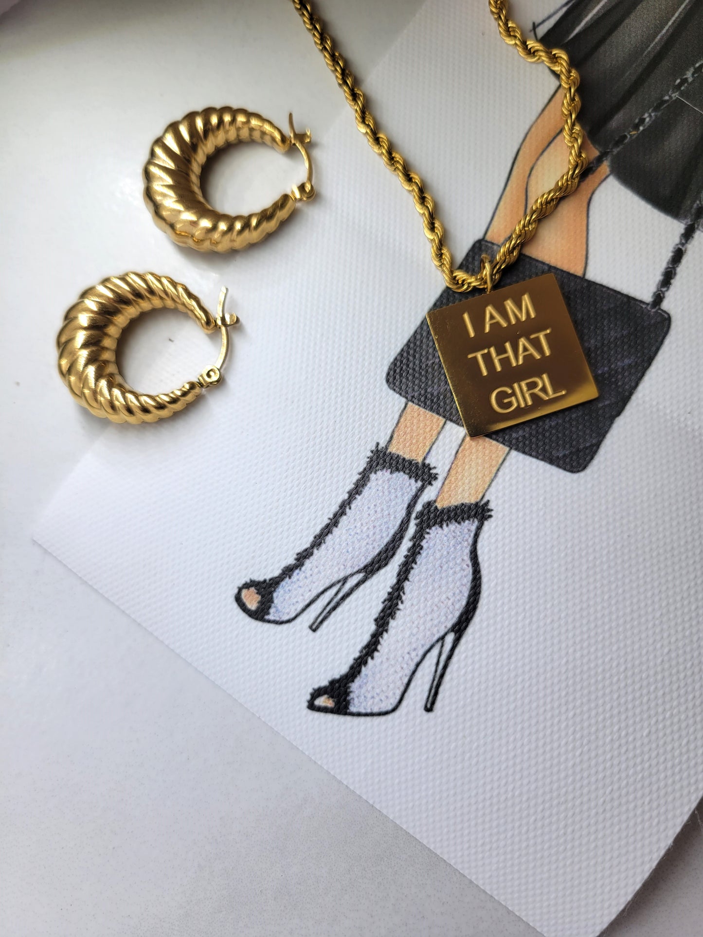 "I AM THAT GIRL" INSPIRATIONAL NECKLACE