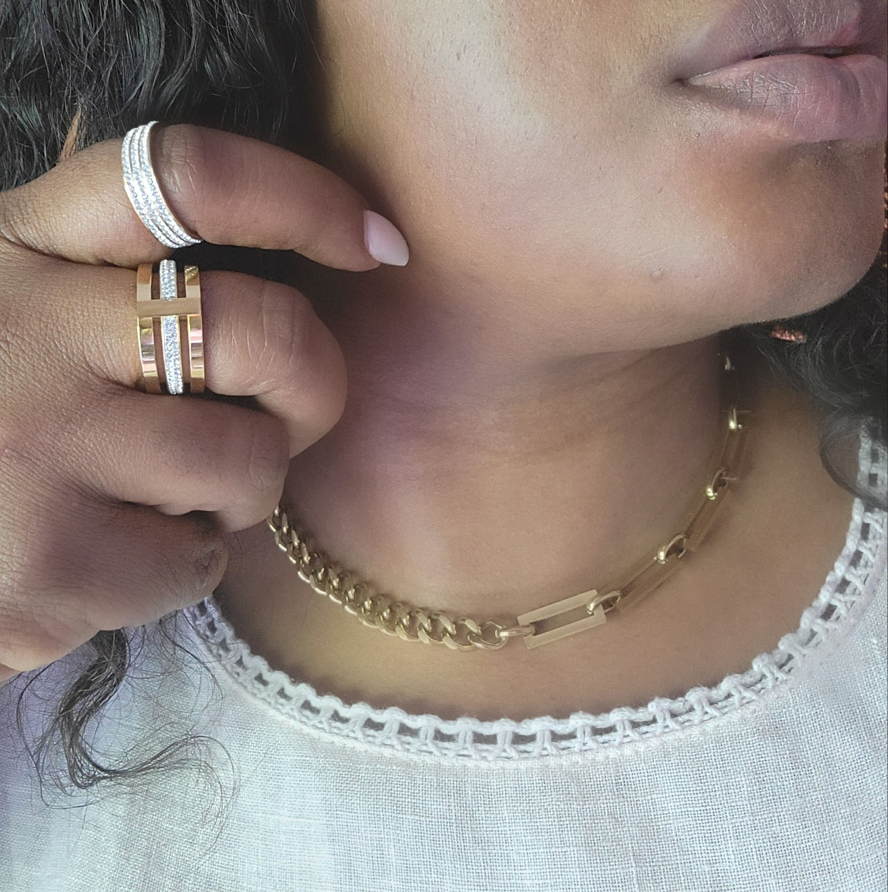 RIA CRYSTAL TRENDY RING