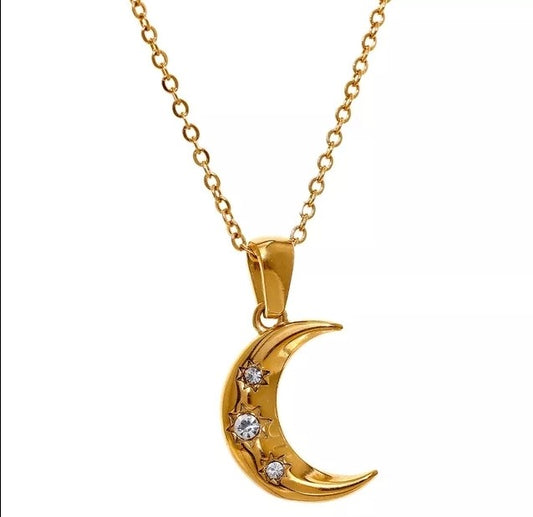 SCARLETT MOON CHARM NECKLACE